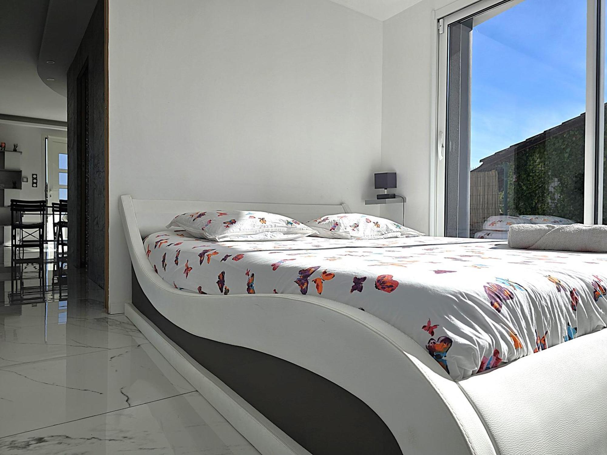 Maison Sapiac - 4Pers - 2 Chambres - 3 Lits - Clim Reversible - Terrasse Ombragee Et Grand Jardin - Piscine Saison Estivale Montauban Buitenkant foto