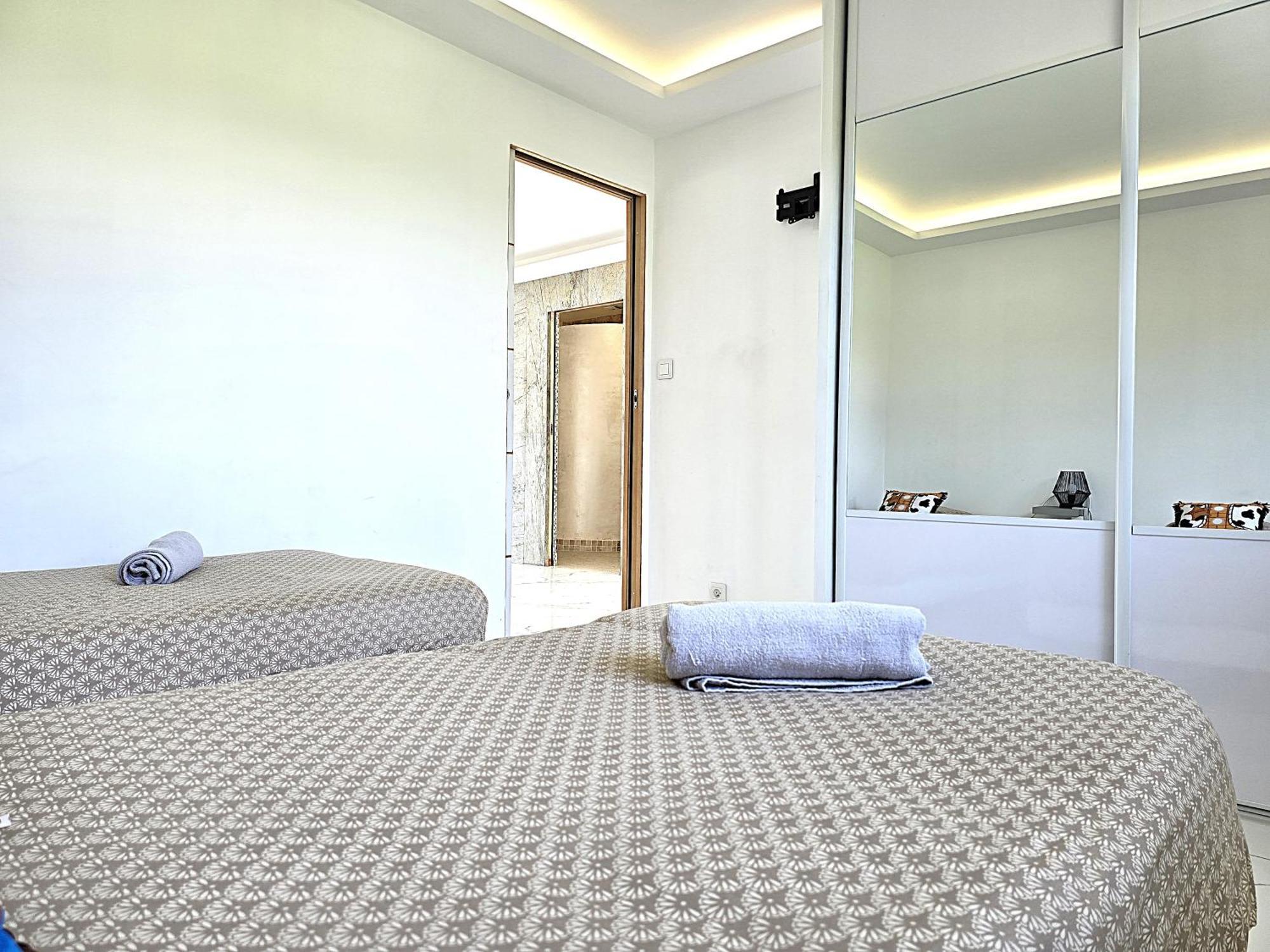 Maison Sapiac - 4Pers - 2 Chambres - 3 Lits - Clim Reversible - Terrasse Ombragee Et Grand Jardin - Piscine Saison Estivale Montauban Buitenkant foto